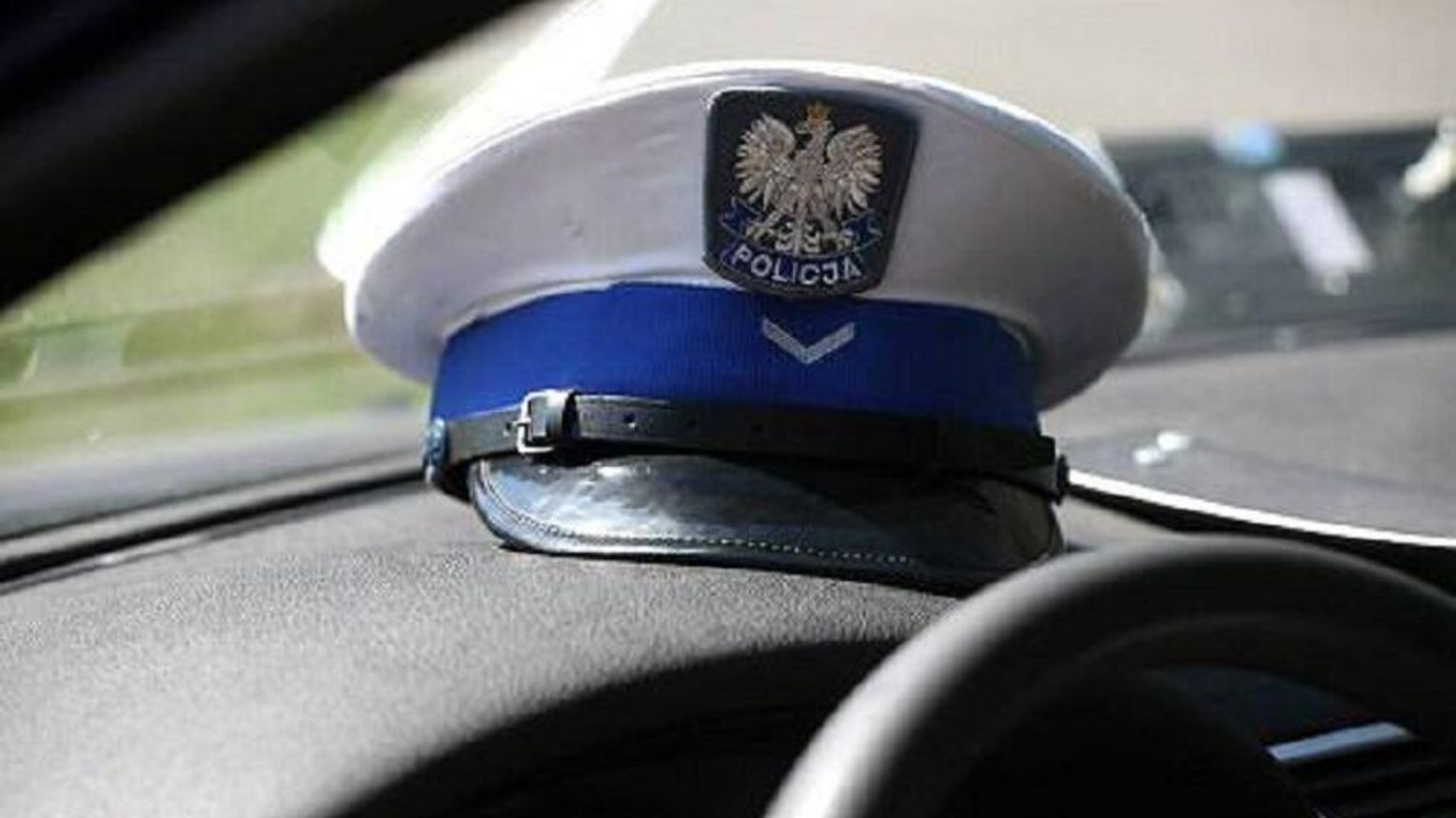 Jeden z kierowców jechał pomimo cofniętych uprawnień, drugi był nietrzeźwy