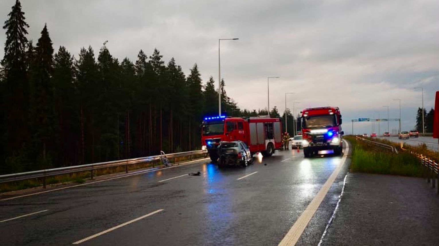 Poważny wypadek na DK47 w Nowym Targu. Zderzyły się trzy samochody, kierowca był nieprzytomny