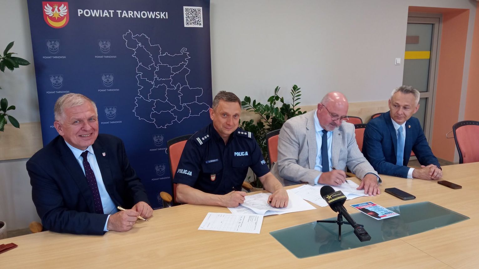 Powiat Tarnowski wesprze modernizację centrum dowodzenia policji