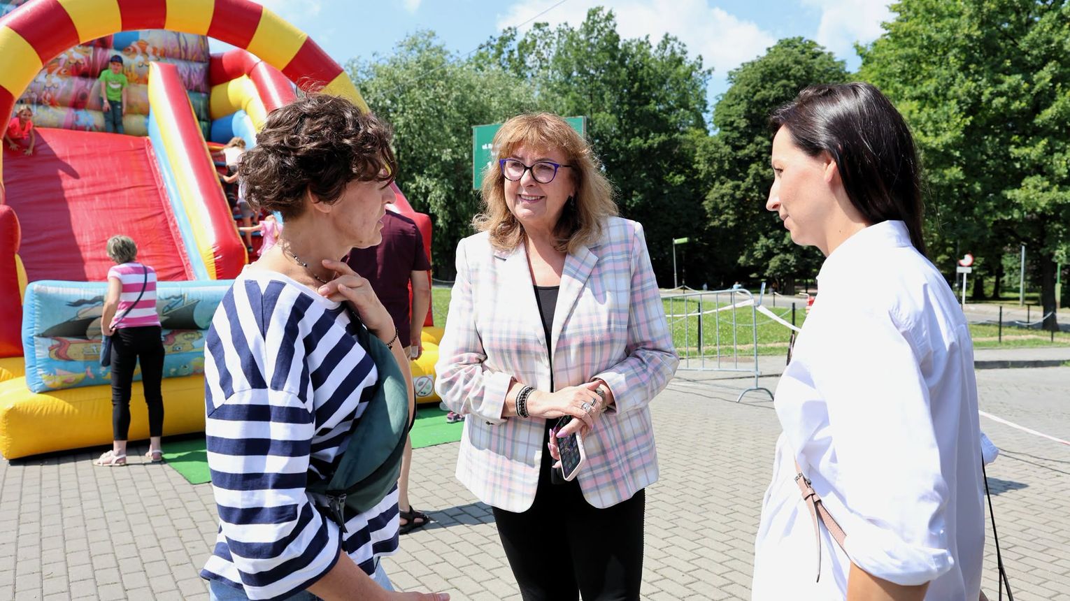 Rodziny zastępcze świętowały w Powiecie Wielickim. „To misja pełna miłości, troski i odpowiedzialności”