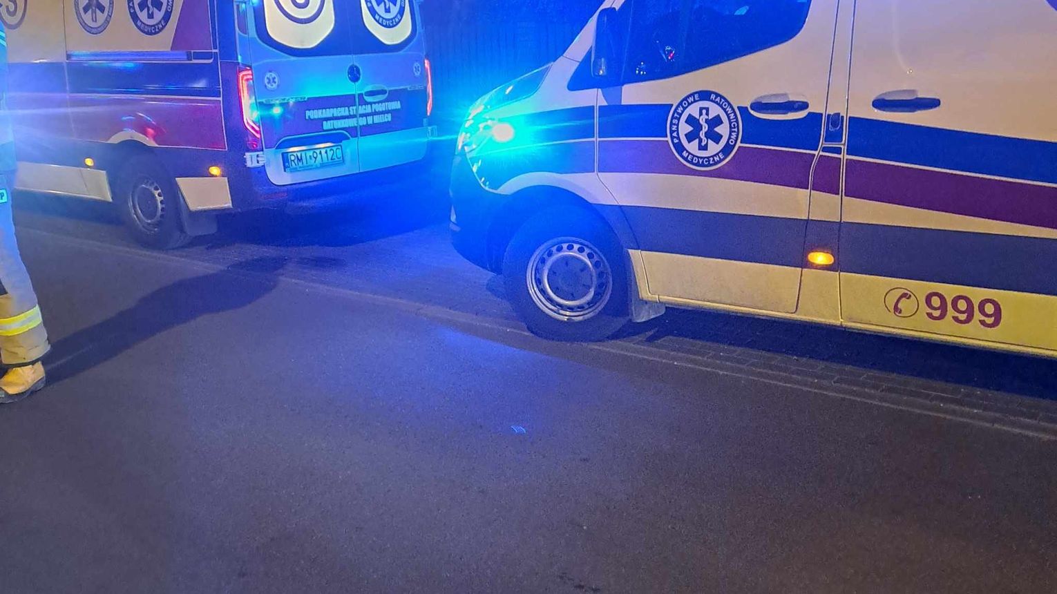 Wypadek motocyklisty na drodze wojewódzkiej 966. Na miejscu lądował śmigłowiec LPR