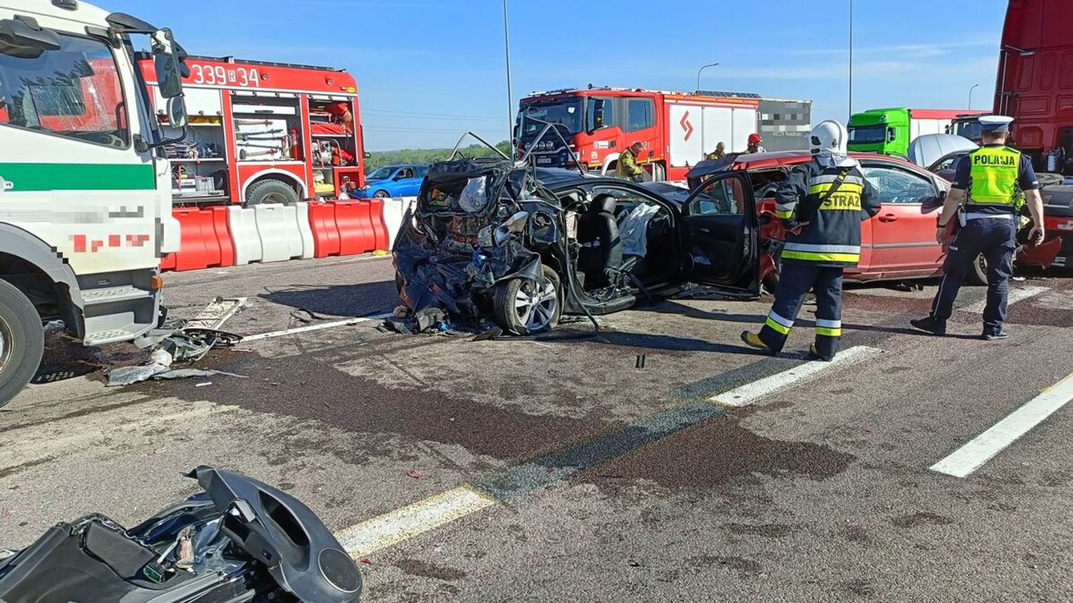 Wypadek na S19 w Jasionce, 5 osób trafiło do szpitala