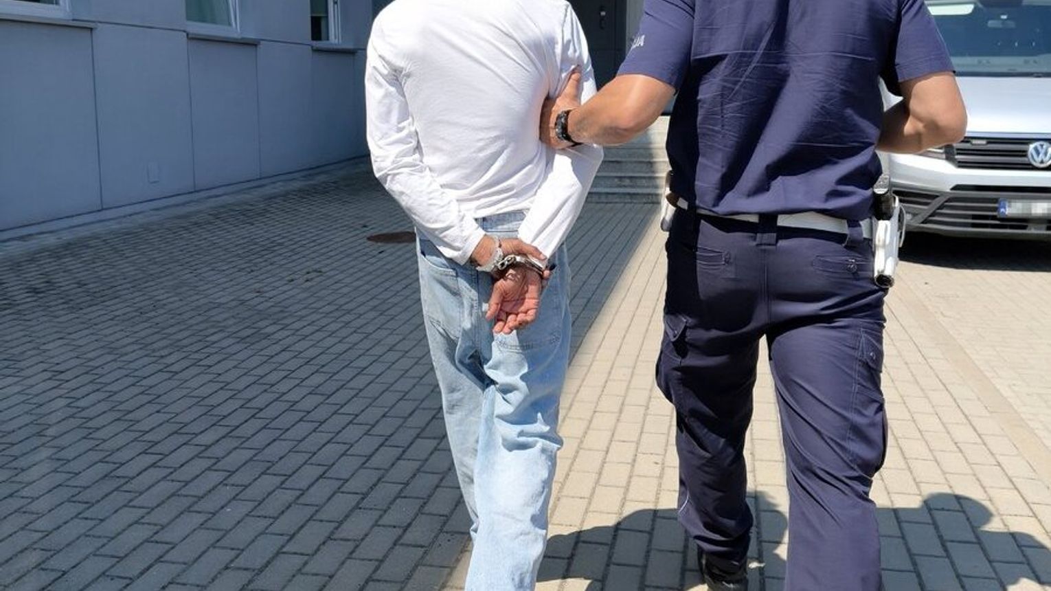 Złamał sądowy zakaz prowadzenia pojazdów i przekroczył dopuszczalną prędkość w warunkach recydywy